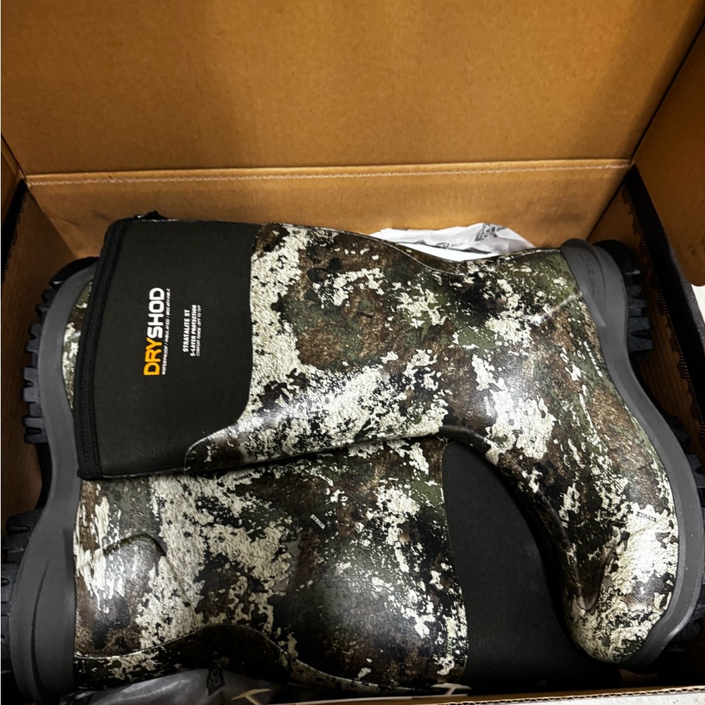 Men's All Weather Camo Hunting Boots